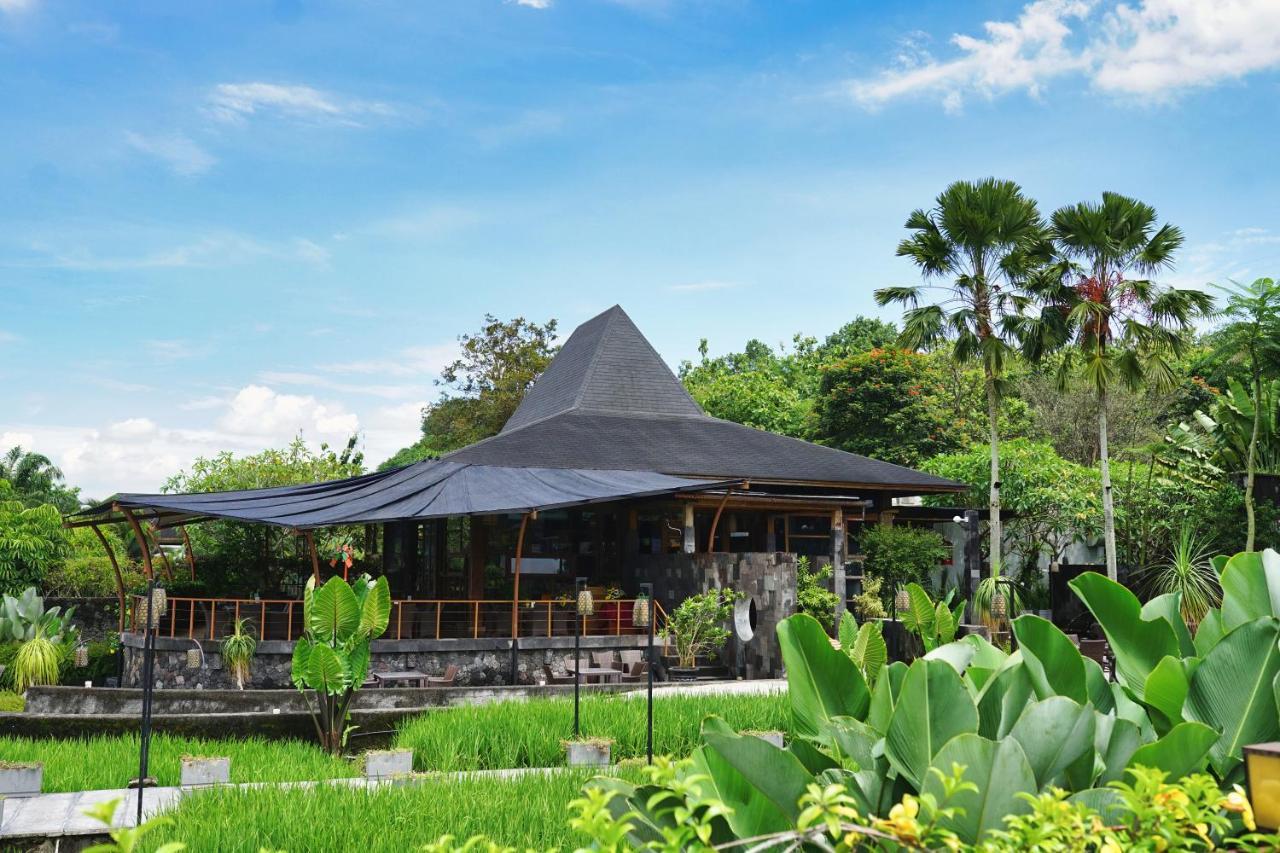 Abhayagiri - Sumberwatu Heritage Resort Randugunting Exterior foto